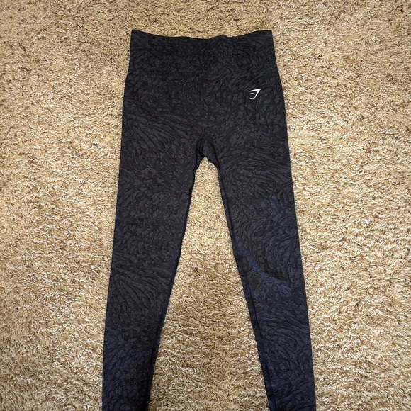Gymshark Black & Gray High-Waisted Leggings - Picture 1 of 4